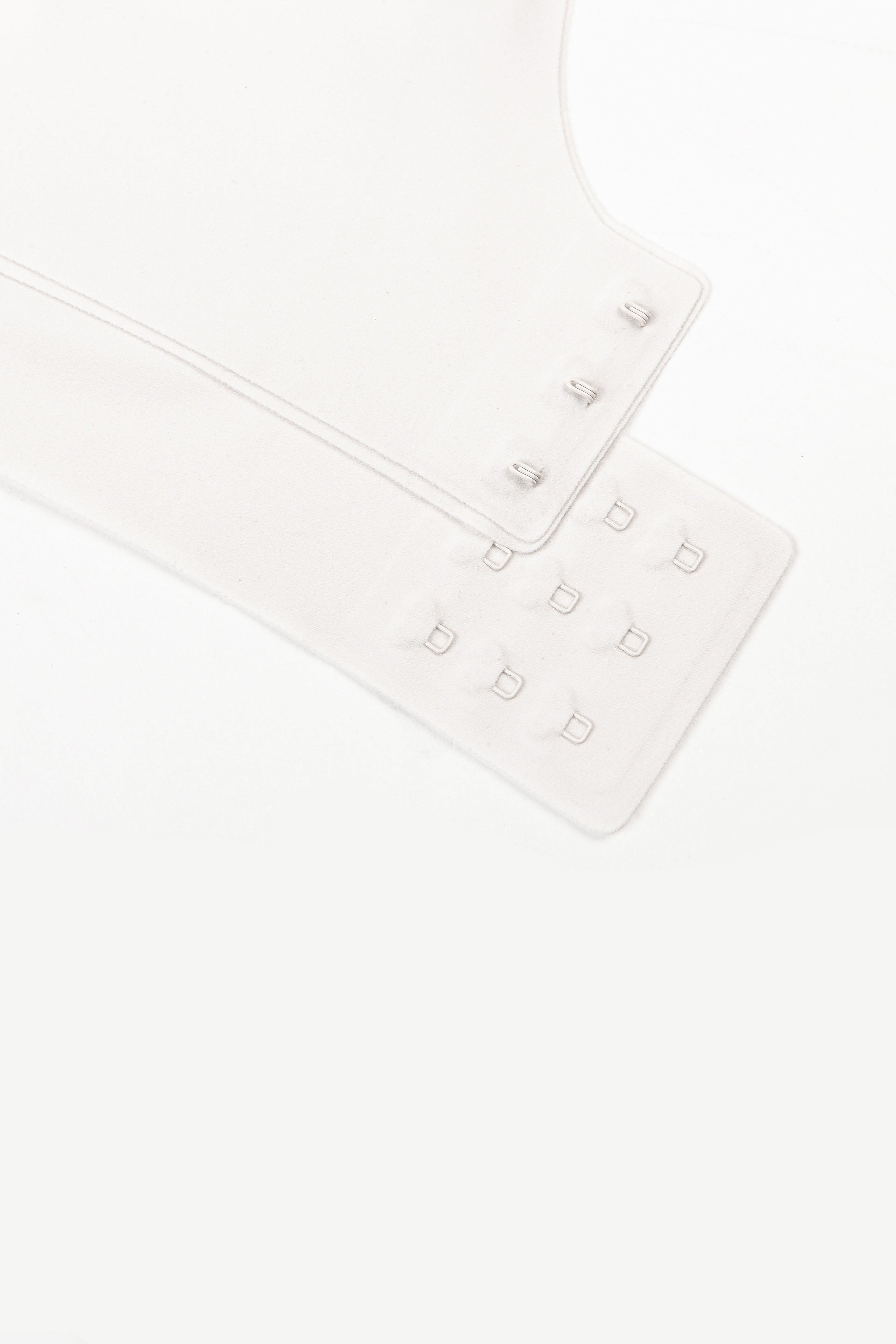 #color_creamy-white