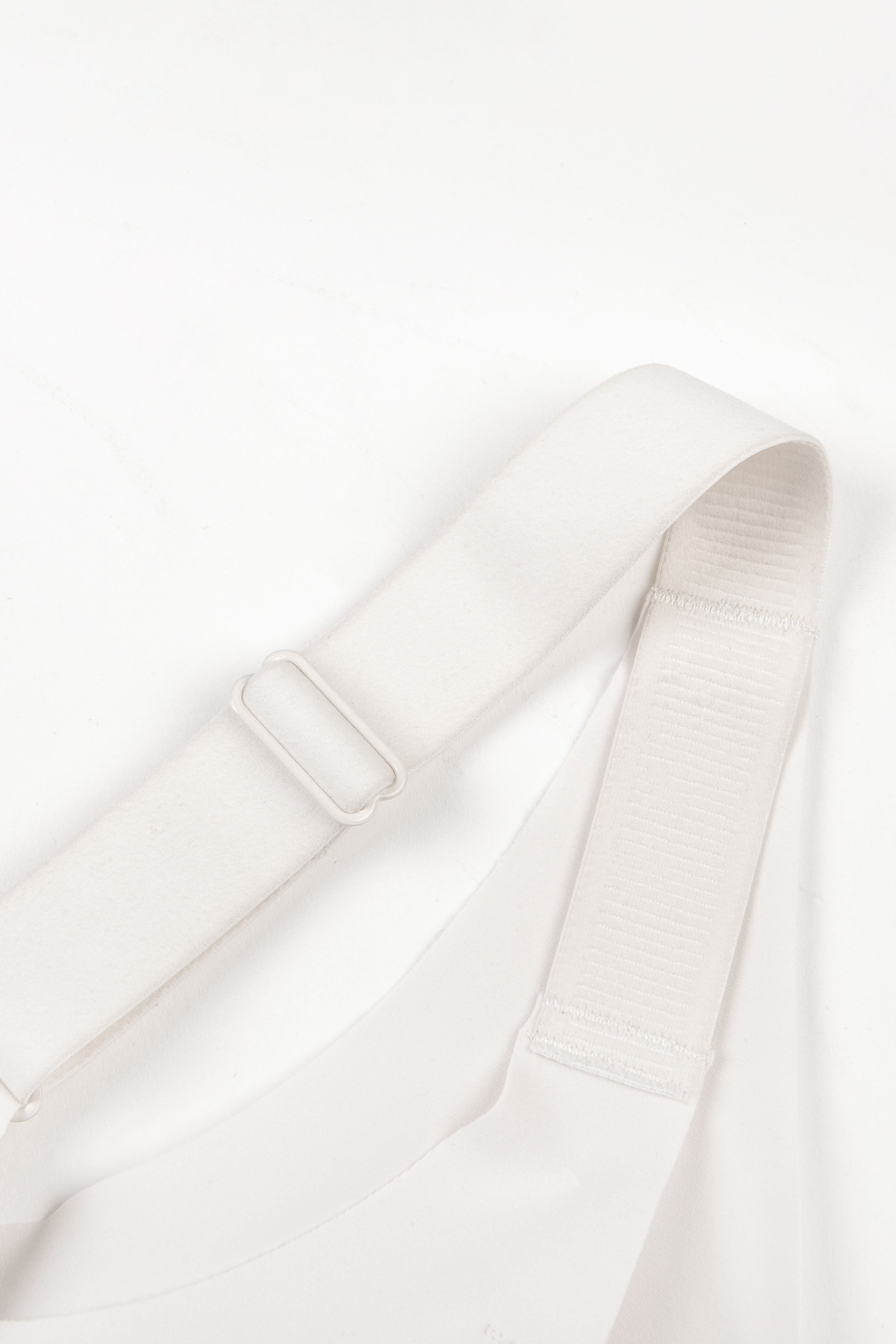 #color_creamy-white